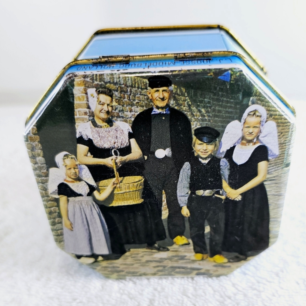 Vintage likely 1940's-1970's, Original Dutch Tin Box Zeeland Hol…